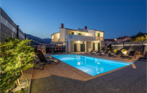 Beautiful Home In Solin